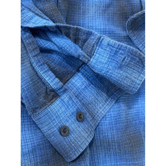 Pendleton Mens Blue Black Ombre Plaid Thomas Kay Button Down Shirt Large - Picture 7 of 9